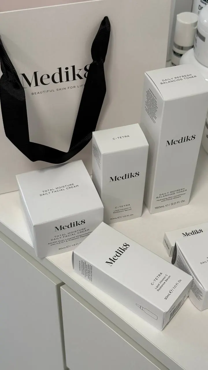 Засоби Medik8 у кабінеті